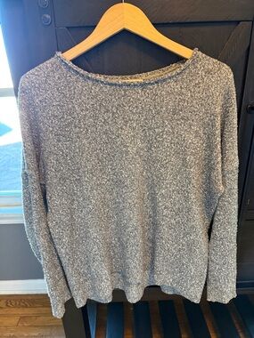 14th & Union Heather Gray Crewneck Bouclé Sweater
